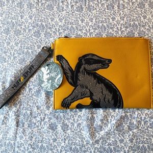 HARRY POTTER Hufflepuff Clutch